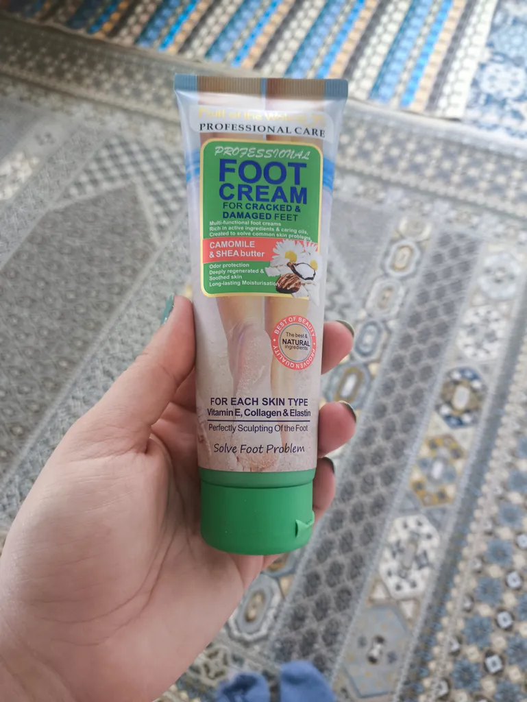 کرم ترک پا وکالی مدل حلزون و کلاژن حجم 130 میلی لیتر