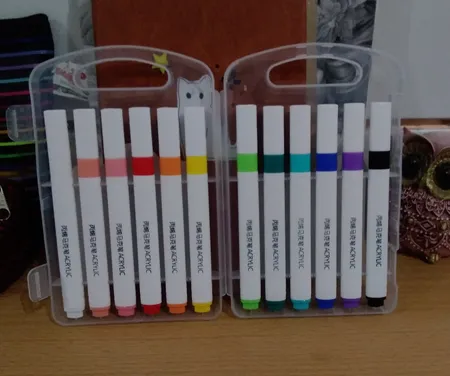 ماژیک چند منظوره مدل اکریلیک مجموعه 12 عددی