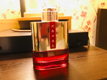 ادو تویلت مردانه پرادا مدل Luna Rossa Sport حجم 100 میلی لیتر