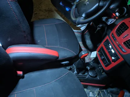 کنسول وسط خودرو مدل quma مناسب برای کوییک