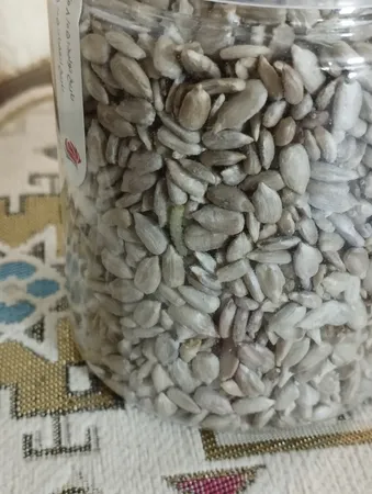 مغز کدو و مغز آفتابگران ممتاز سرمد - 600 گرم بسته 2 عددی