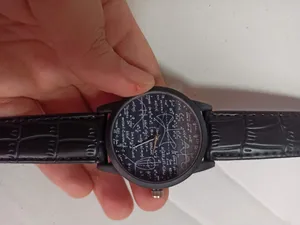 تجریه خرید ساعت مچی عقربه ای والار طرح ریاضی کد LF2397