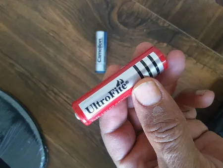 باتری لیتیوم یون قابل شارژ اولترا فایت مدل 18650 ظرفیت 6800 میلی آمپر ساعت