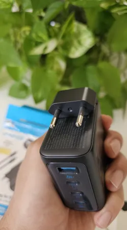 شارژر دیواری 140 وات انکر مدل A2697 به همراه کابل USB-C به طول 1.5 متر