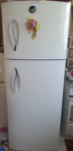 تجریه خرید یخچال فریزر طرح فریزر بالا 17 فوت امرسان مدل TFH17T350