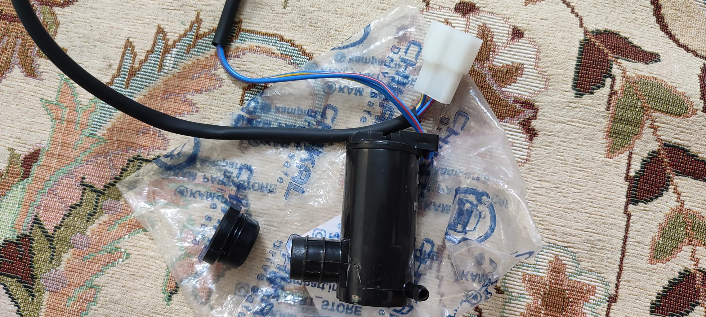 پمپ شیشه شوی خودرو چیکال مدل P-545 مناسب برای تیبا