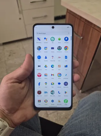 گوشی موبایل موتورولا مدل Moto E15 دو سیم کارت ظرفیت 64 گیگابایت و رم 2 گیگابایت