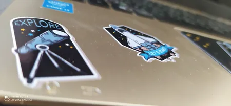 استیکر لپ تاپ کد sp-ace03 به همراه برچسب حروف فارسی کیبورد