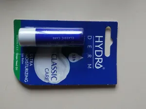 تجریه خرید بالم مرطوب کننده لب هیدرودرم مدل CLASSIC CARE