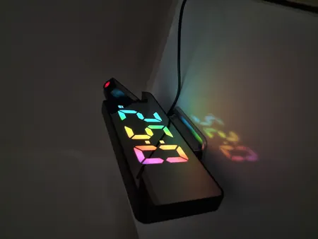 ساعت رومیزی دیجیتال مدل صفحه رنگی پروژکتوردار کد DCX-673