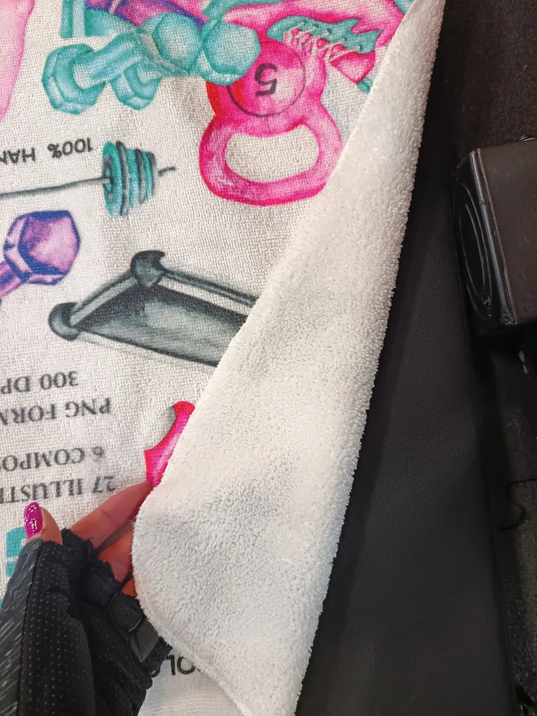 حوله ورزشی هزاردستان طرح fitness gym کد H131 سایز 100x50 سانتی متر