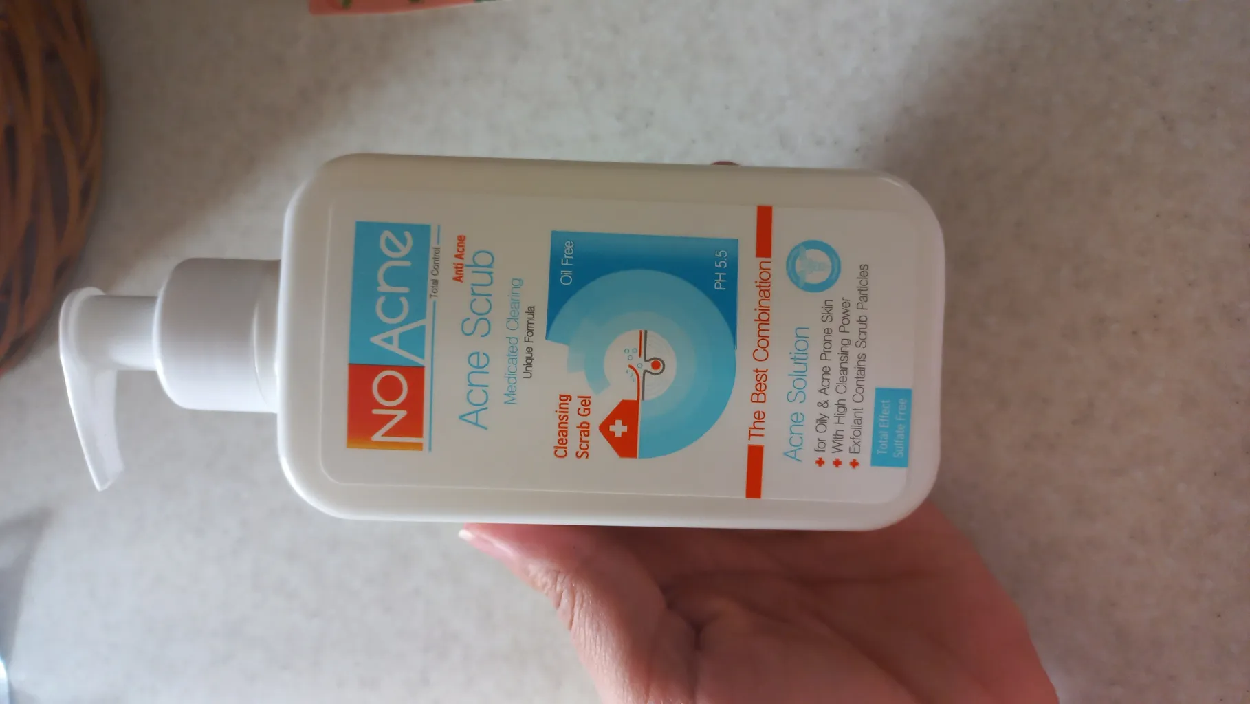 ژل لایه بردار پوست نو آکنه مدل 01 حجم 235 میلی لیتر