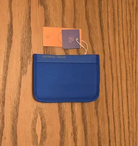 تجریه خرید کیف مدارک پوترول مدل Travel