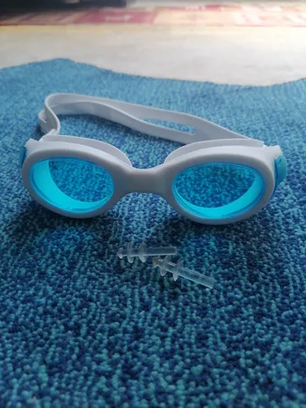 عینک شنا مدل سیلیکونی M-5200