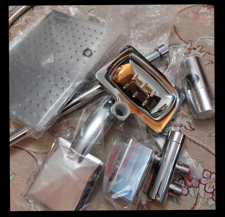 علم دوش حمام شودر مدل آلما