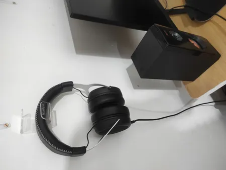 پایه نگهدارنده هدفون مدل He39