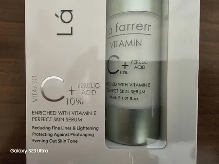 سرم ضد چروک و روشن کننده لافارر مدل Ferulic Acid مناسب انواع پوست حجم 30 میلی لیتر