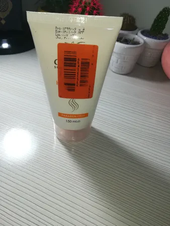 کرم ترمیم کننده مو سینره حجم 150 میلی لیتر