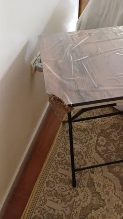 میز تحریر تاشو و تنظیم شو یاس سفید تک باکس دار