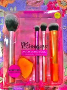 تجریه خرید ست برس و پد آرایشی ریل تکنیکس کد 01786 بسته 5 عددی