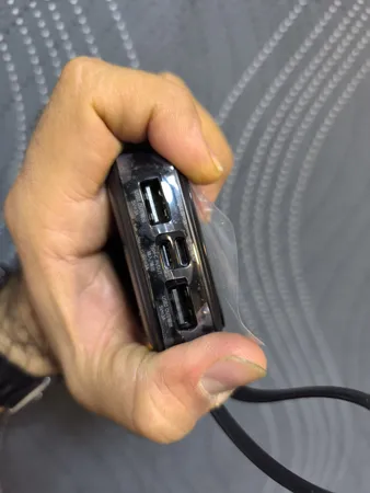 پاوربانک 15 وات بیسوس مدل 1001 ظرفیت 10000 میلی آمپر ساعت