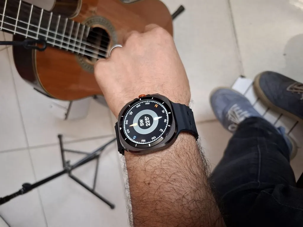 ساعت هوشمند 46 میلی متر وونک مدل VS1 با بند سیلیکونی