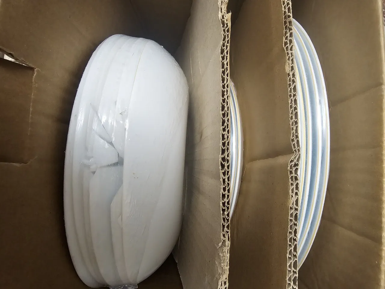 سرویس غذاخوری 18 پارچه 6 نفر دینوا ساینا مدل پرمون