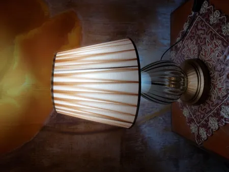 آباژور رومیزی مدل ملورین گلس