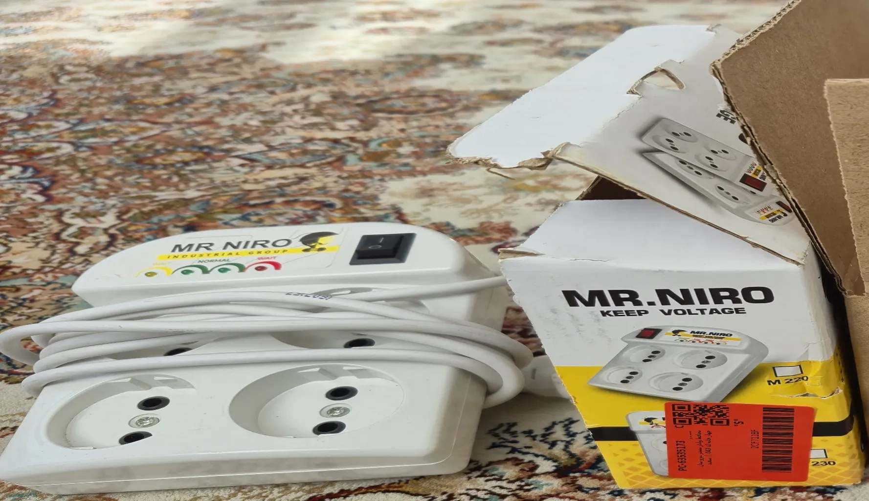 محافظ ولتاژ مستر نیرو مدل چهار خانه کد 043