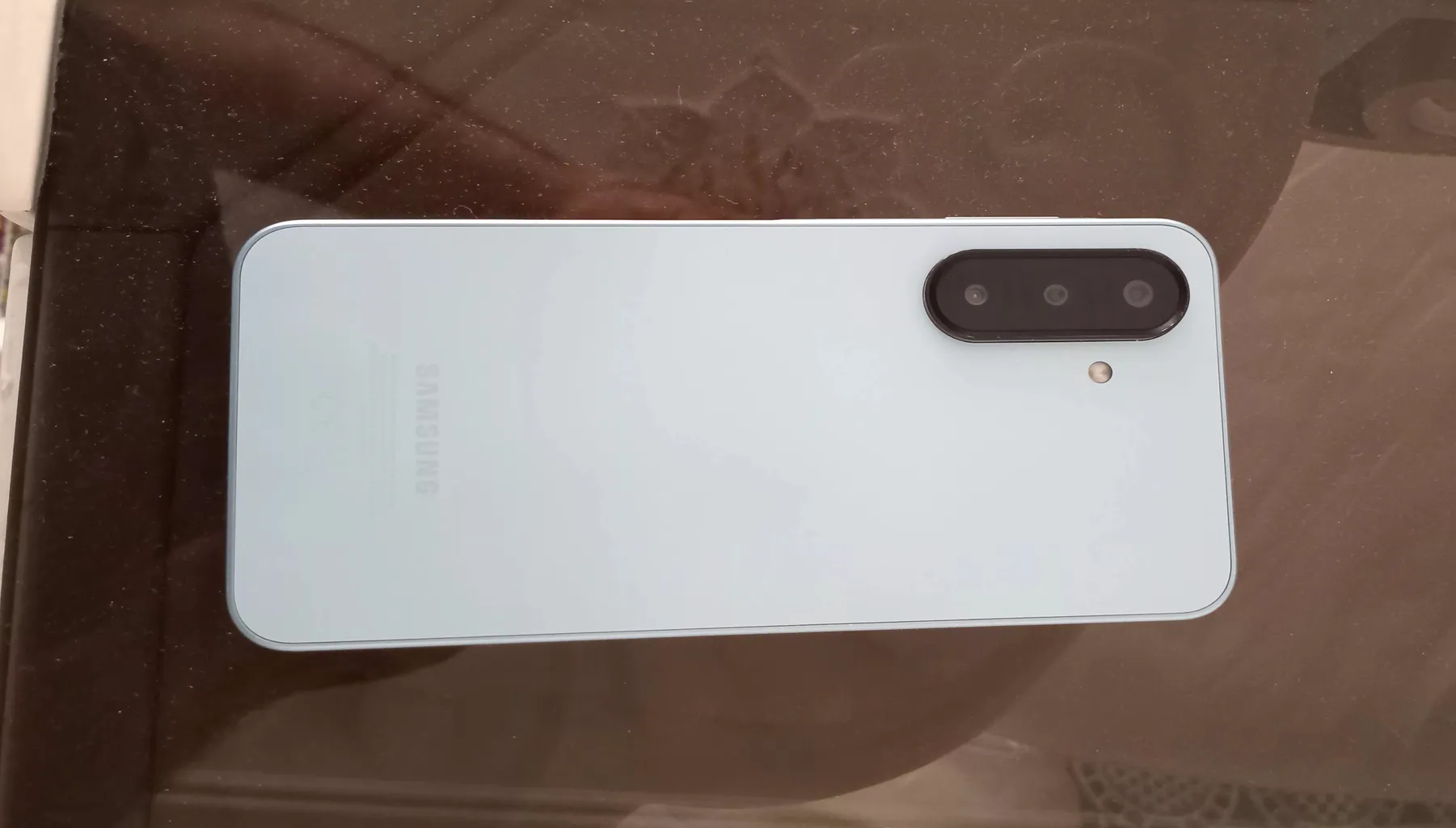 گوشی موبایل سامسونگ مدل Galaxy A17 4G دو سیم کارت ظرفیت 128 گیگابایت و رم 6 گیگابایت - ویتنام