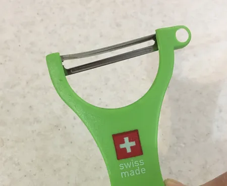 پوست کن کیساگ مدل Crossbow