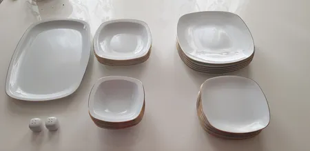 سرویس 27 پارچه غذاخوری چینی زرین ایران سری کواترو مدل سمن درجه یک