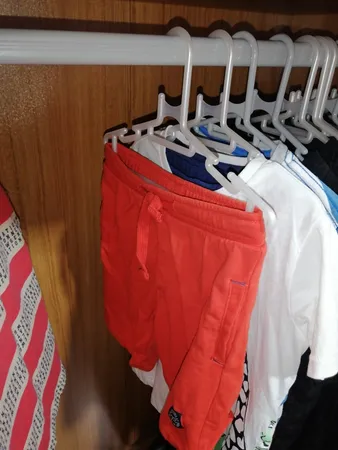 چوب لباس ارج پلاستیک کد 820 بسته 6 عددی