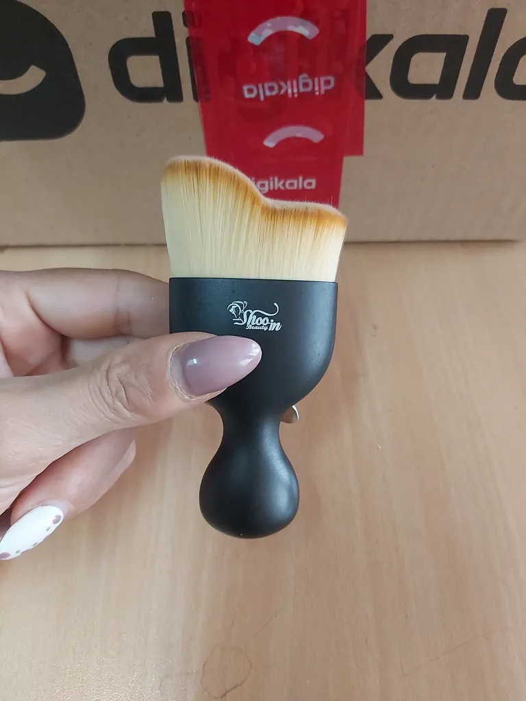 برس رژگونه آنجل