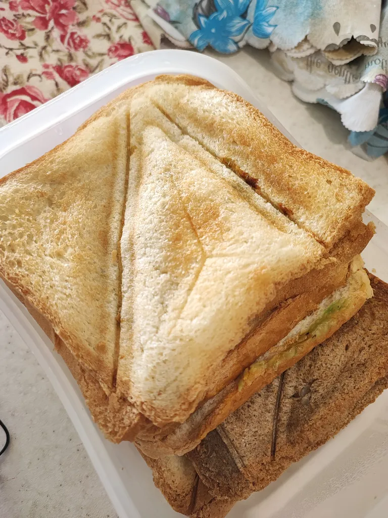 ساندویچ ساز دسینی مدل هفت کاره 7in1