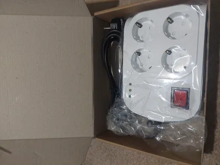 محافظ ولتاژ پارت الکتریک مدل PE8791