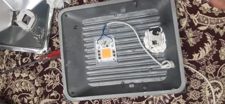 لامپ رشد گیاه 50 وات مدل IP65