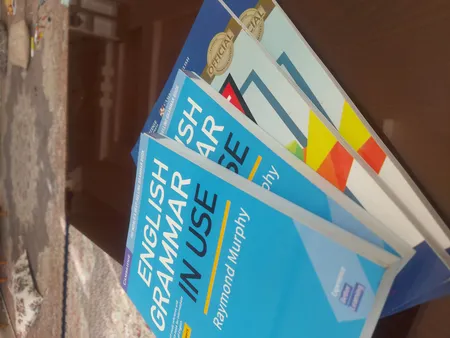 کتاب ENGLISH GRAMMAR IN USE اثر raymond murphy انتشارات رهنما