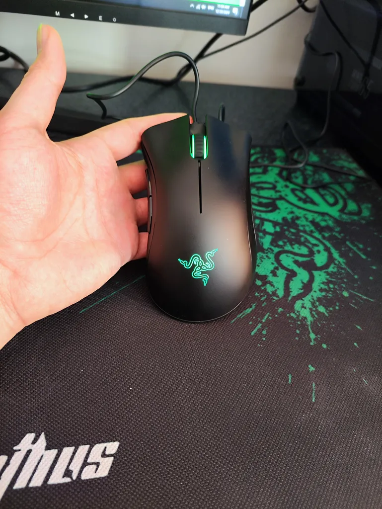 ماوس مخصوص بازی ریزر مدل DEATHADDER ESSENTIAL RZ01