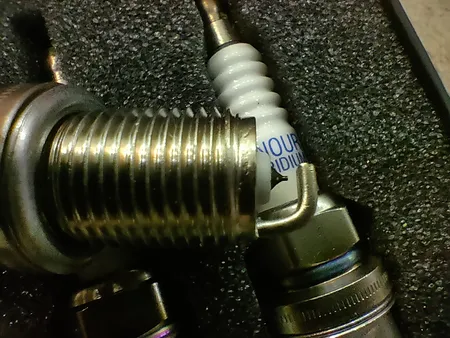 شمع خودرو شمع نور مدل FR8DI30 بسته 4 عددی