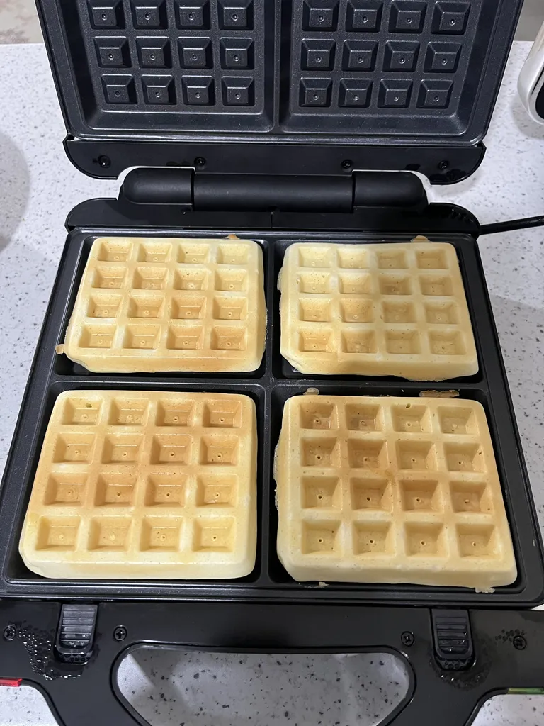 ساندویچ‌ساز چهار خانه یونیک مکس مدل VSM-33