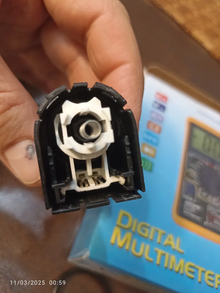 فشنگی استپ ترمز خودرو کروز پلاس کد 33062101 مناسب برای پژو 206