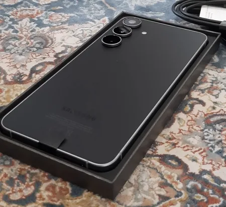 گوشی موبایل سامسونگ مدل Galaxy S25 FE دو سیم کارت ظرفیت 256 گیگابایت و رم 8 گیگابایت - ویتنام