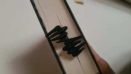 نشانگر کتاب مدل کتاب وحشت