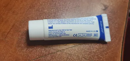 ژل ترمیم کننده جای زخم و بخیه رژواسیل مقدار 10 گرم