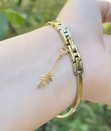 آویز ساعت طلا ۱۸ عیار زنانه دُرج مدل DZ03