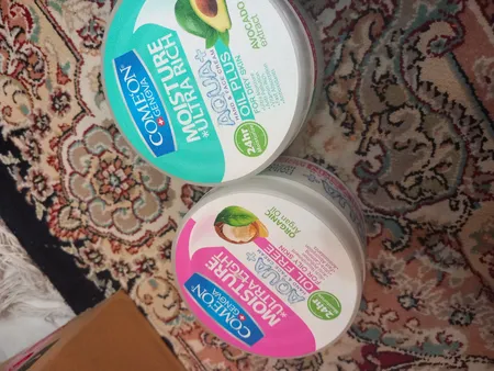 کرم مرطوب کننده کامان مدل OIL PLUS حجم 240 میلی لیتر به همراه کرم مرطوب کننده کامان مدل OIL FREE