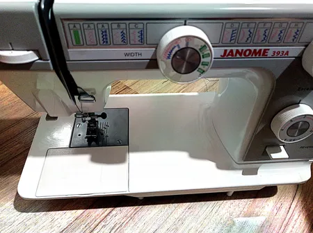 چرخ خیاطی ژانومه مدل 393