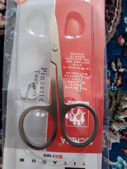 قیچی ابرو مدل HQ3000