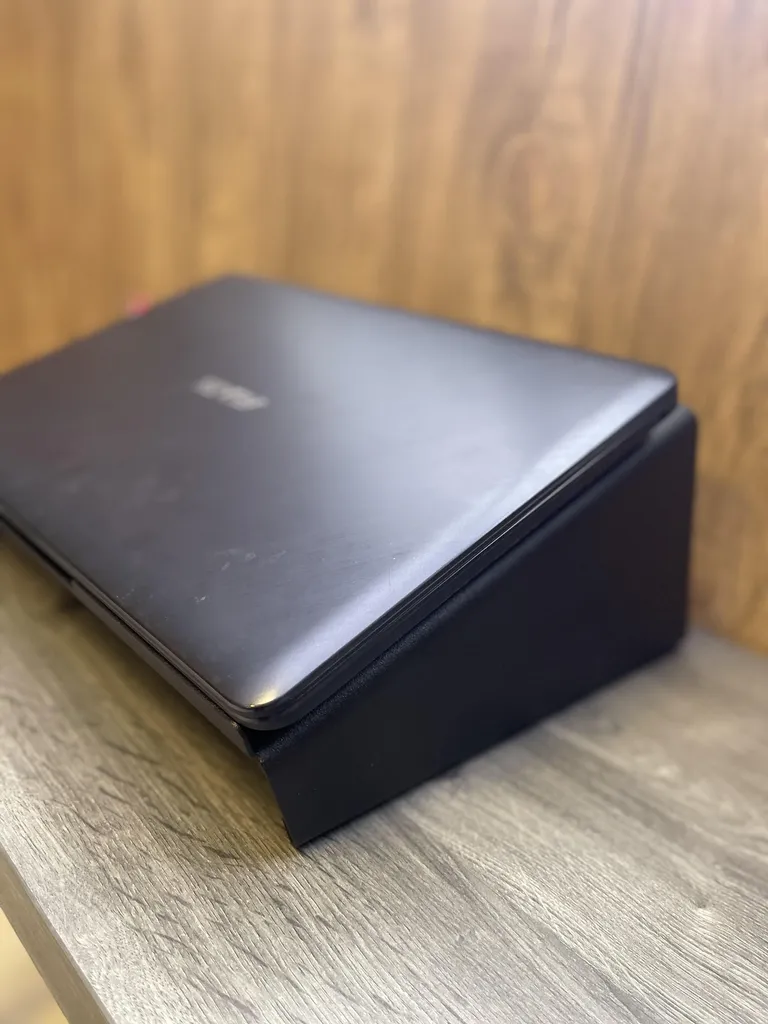 پایه نگهدارنده لپ تاپ دینیال مدل DN02